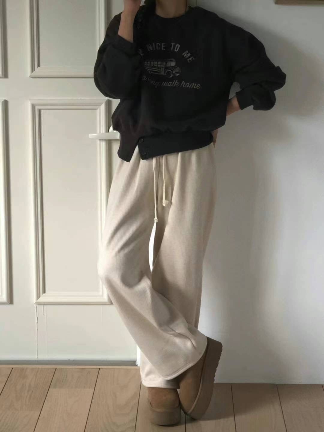 Korean APM Collection Brown Car Napping Sweatshirt (Instock)