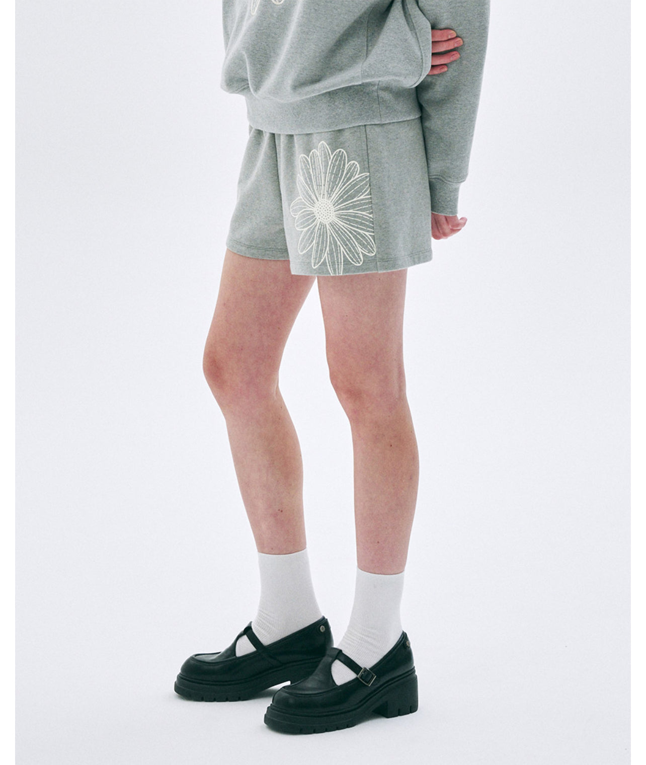 Mardi Mercredi SWEAT SHORTS FLOWER_GREY IVORY(Instock)