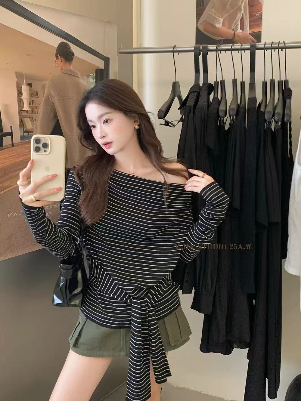 Kelly Designs Two Colors Stripe 2-ways Top (Instock)