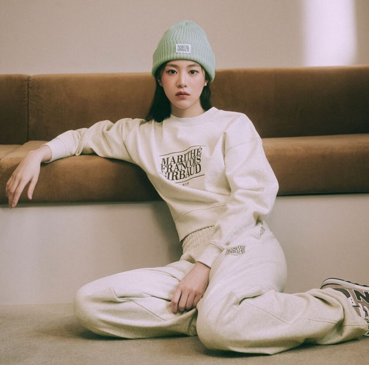 Marithe Classic Logo Crop Sweatshirt Oatmeal(Preorder)