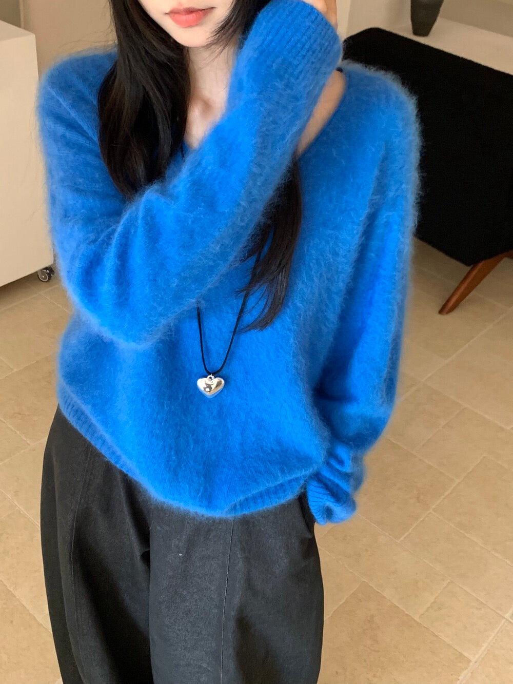 Kelly Designs 5-Color Brushed Cashmere Wool V-Neck Sweater (Instock)