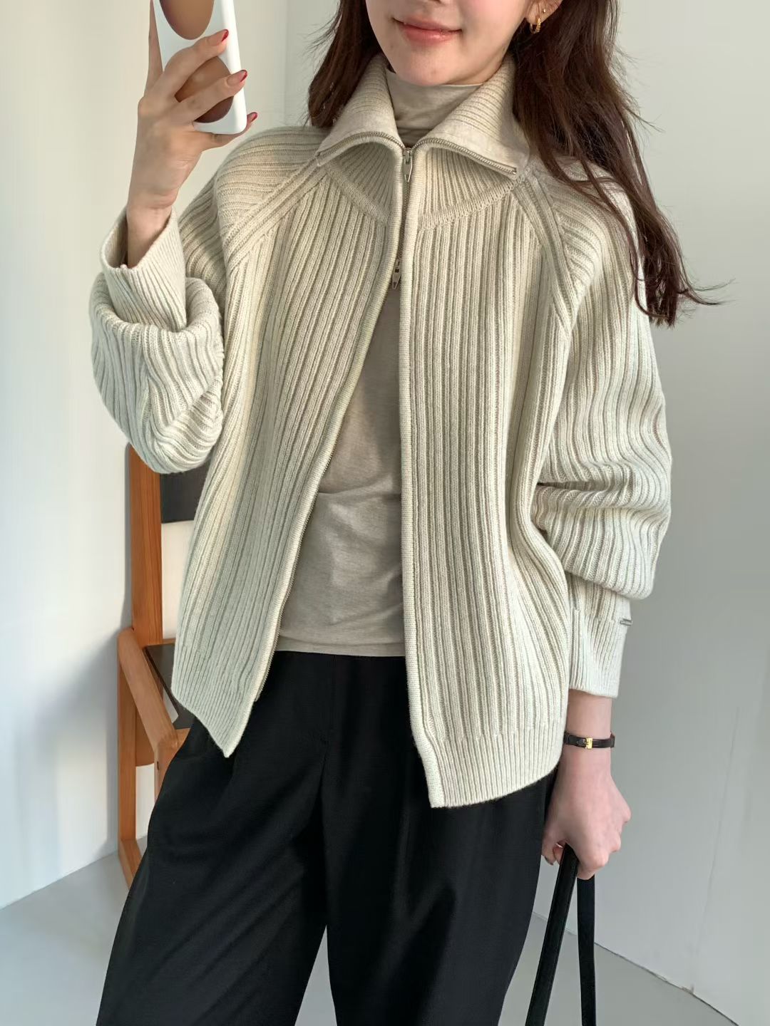 Korean APM Collection EGG SUPER FINE MERINO WOOL Zip Up Cardigan (Instock)
