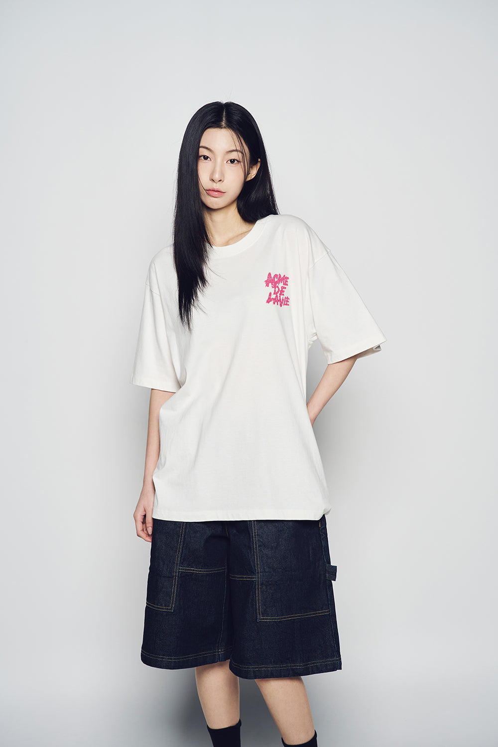 ADLV ALIEN UNIVERSE SHORT SLEEVE T-SHIRT
(Instock)