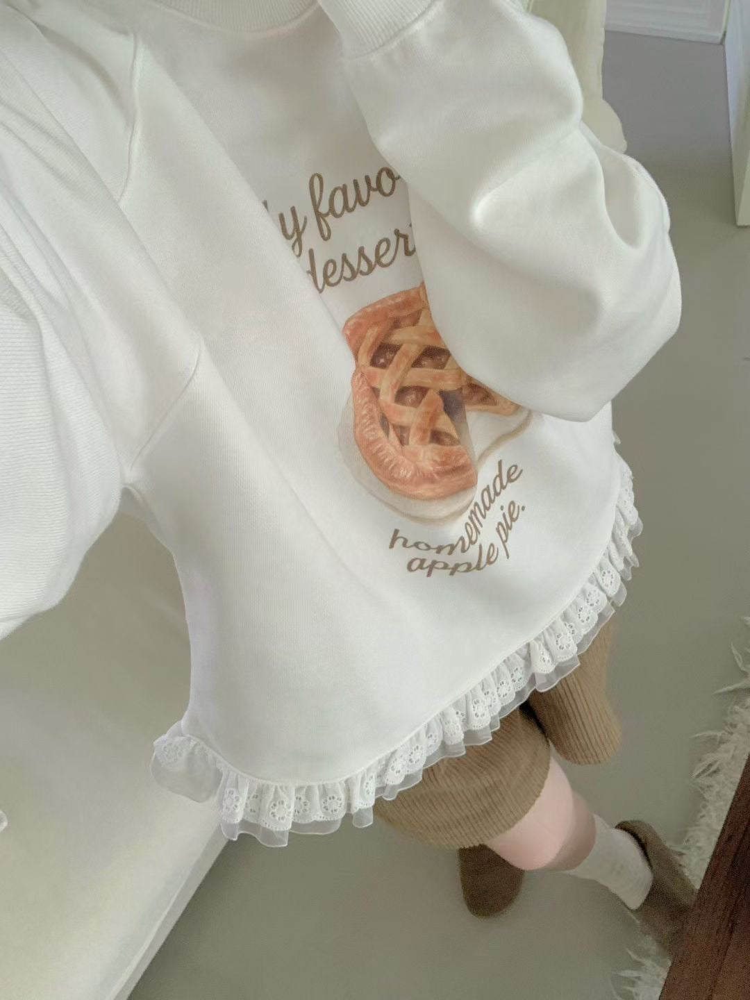 Korean APM Collection 2 Colors Lace Layer Sweater (Instock)