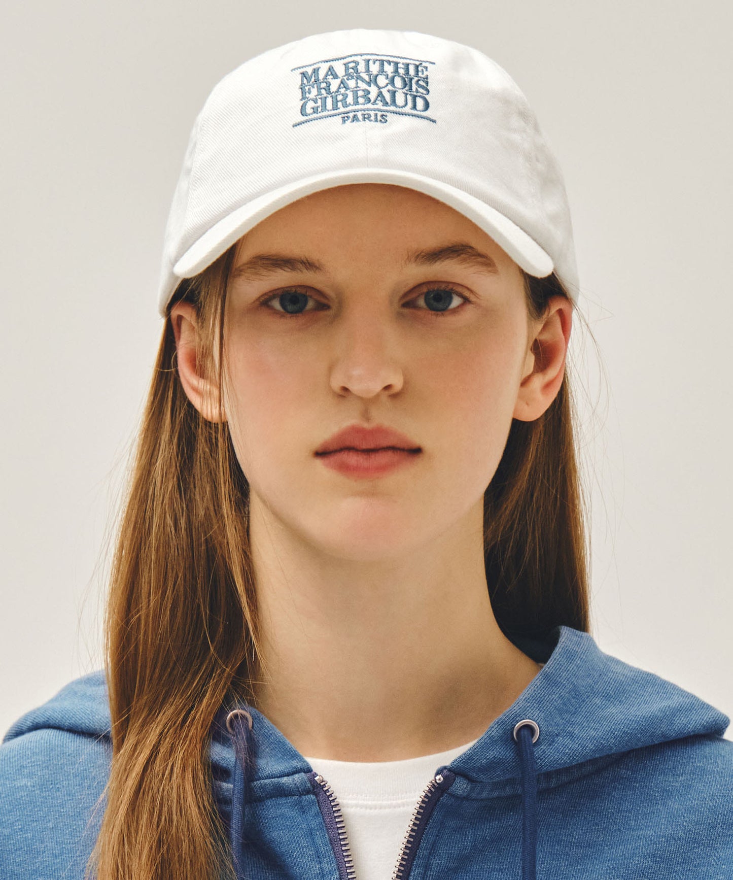 Marithe SMALL CLASSIC LOGO CAP white (Instock)