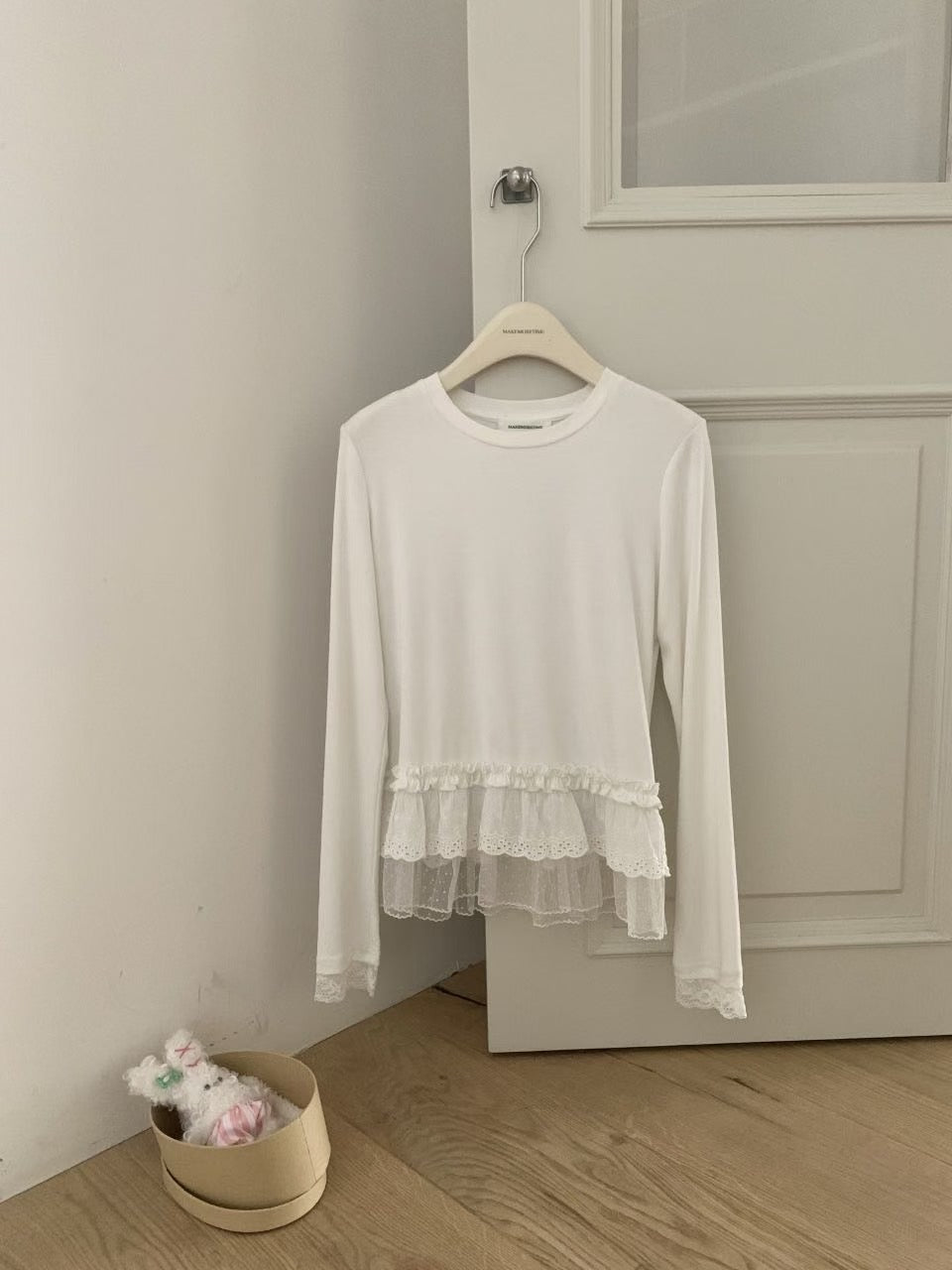 Kelly Designs White Cake Top (Instock)