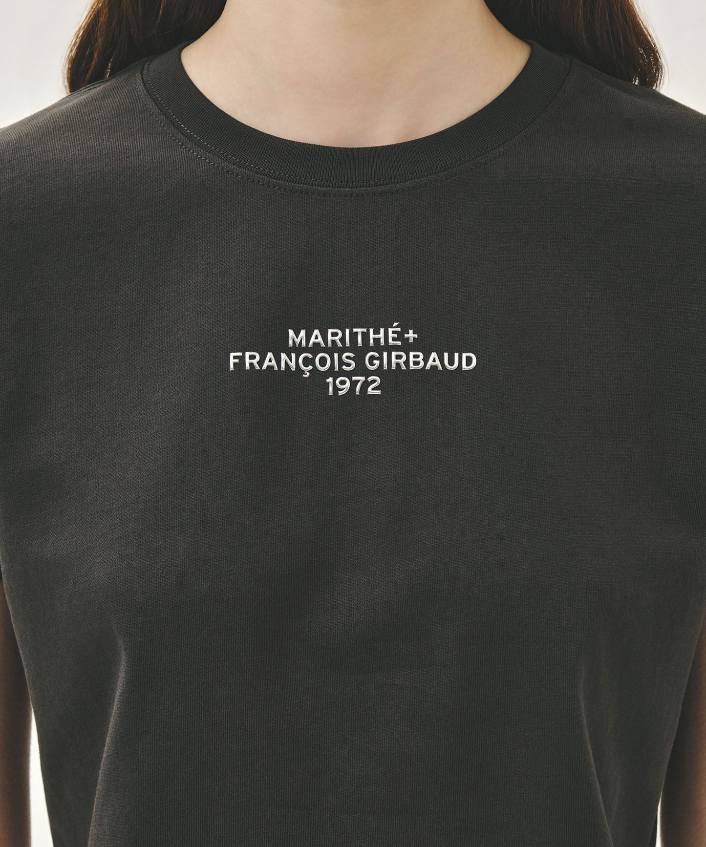 Marithe W SILVER LETTERING CROP TEE charcoal (Instock)