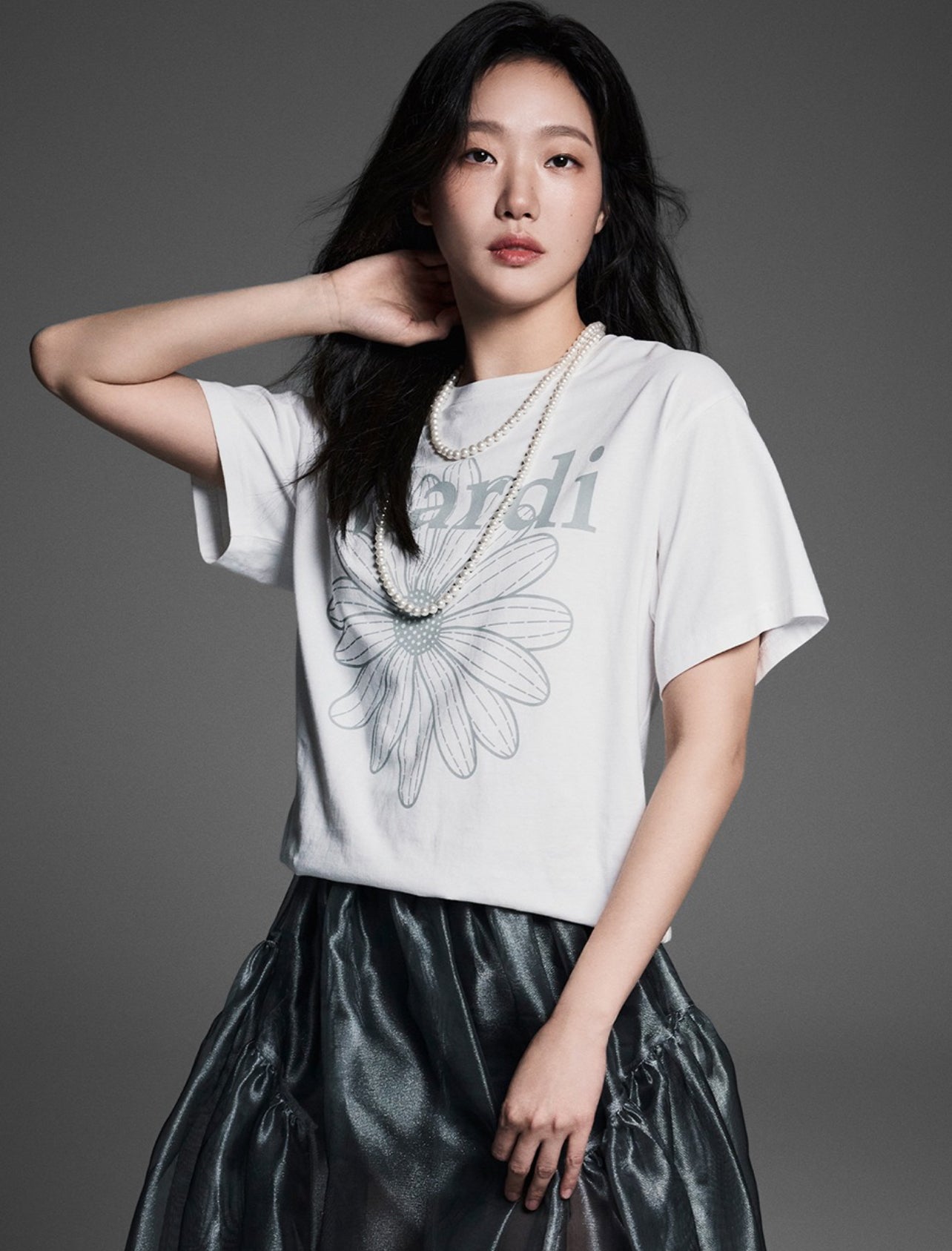 ●Mardi Mercredi●UNISEX TSHIRT FLOWERMARDI_WHITE LIGHTGREY Mardi Mercredi TSHIRT FLOWERMARDI_WHITE LIGHTGREY (Preorder