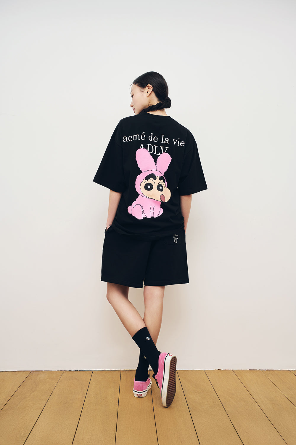 ADLV FUZZY RABBIT SHINCHAN SHORT SLEEVE BLACK T-SHIRT (Instock)