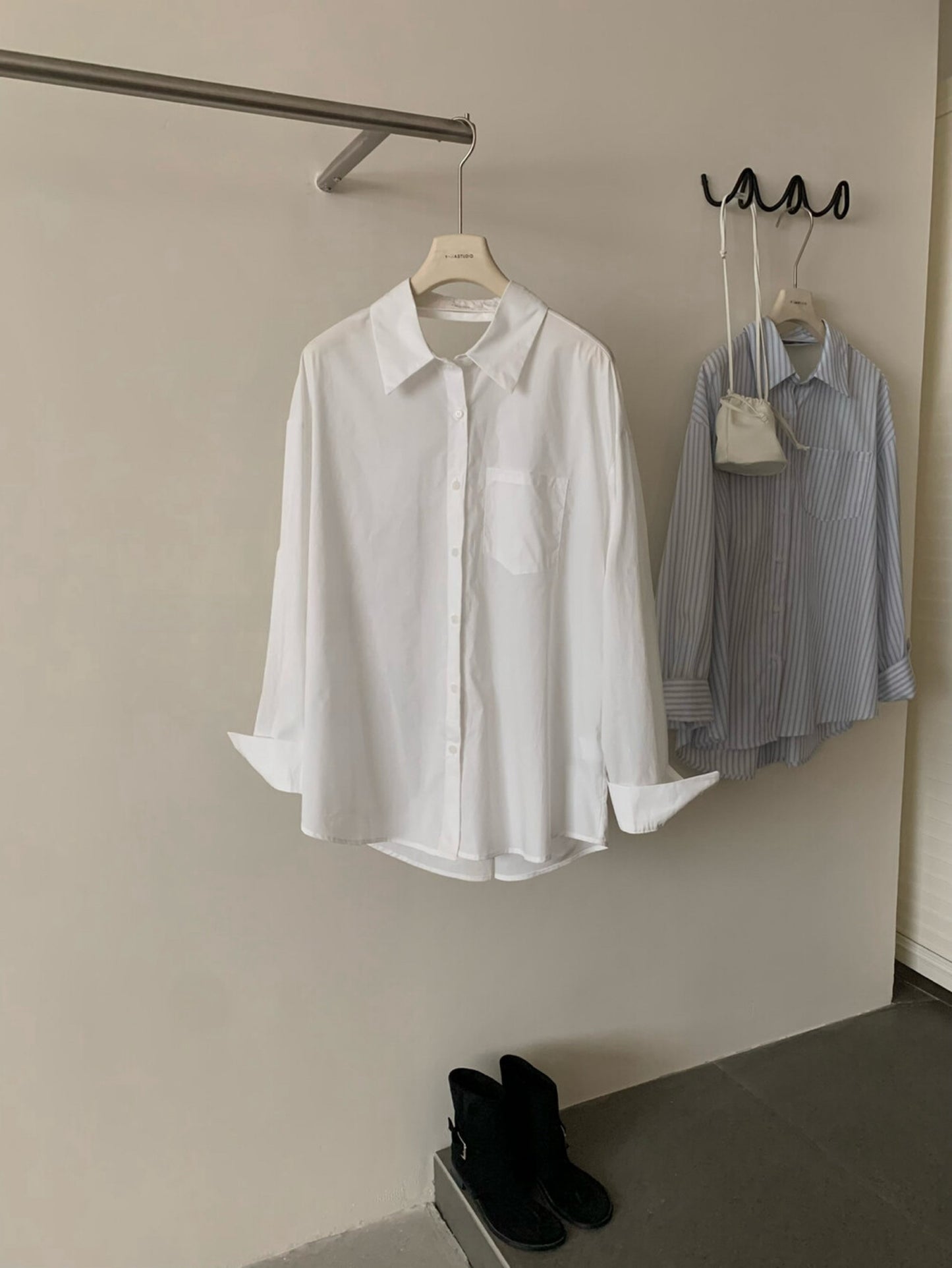 Kelly Designs 2 Colors Back Ribbon Shirt (Instock)