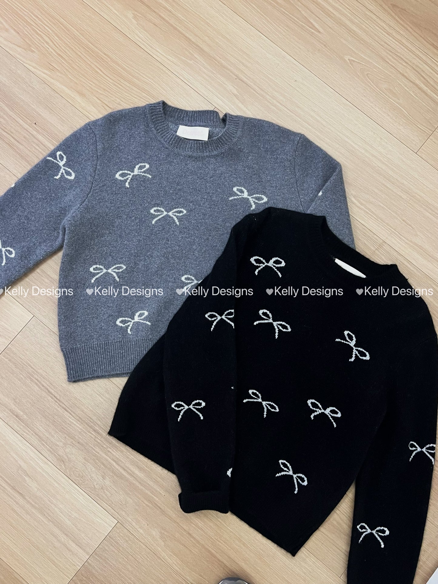 Korean Collection Ribbons Raccoon Thick Black Sweater (Instock)