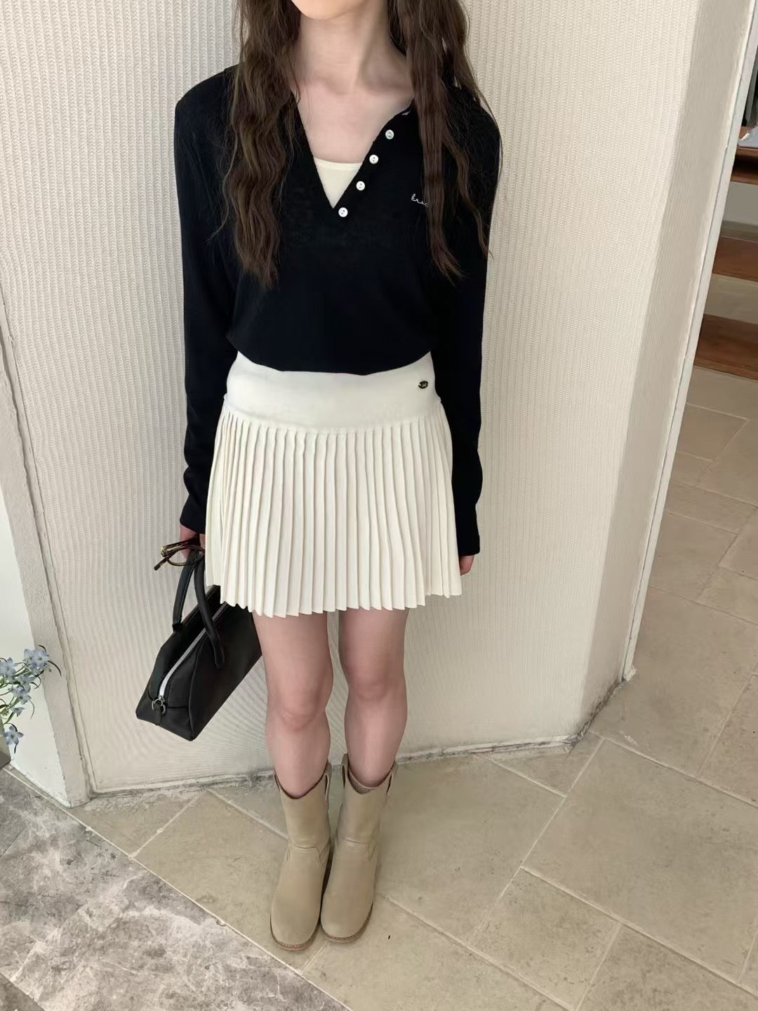 Kelly Designs Fake 2Pcs Black Top (Instock)