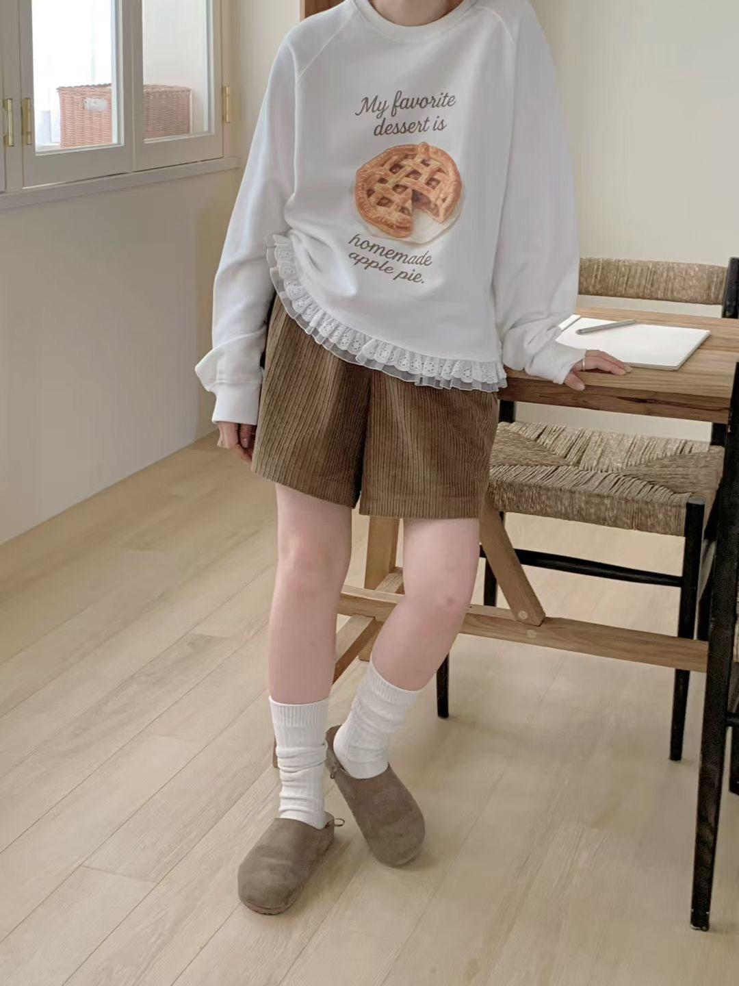 Korean APM Collection 2 Colors Lace Layer Sweater (Instock)