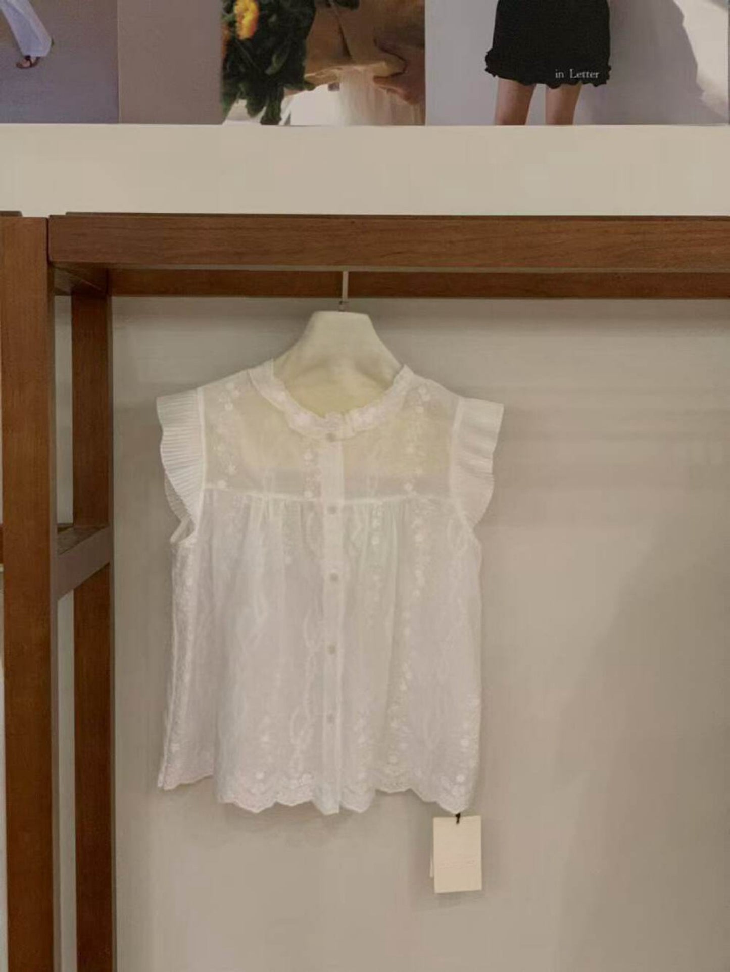 Kelly Designs floral lace blouse (Instock)