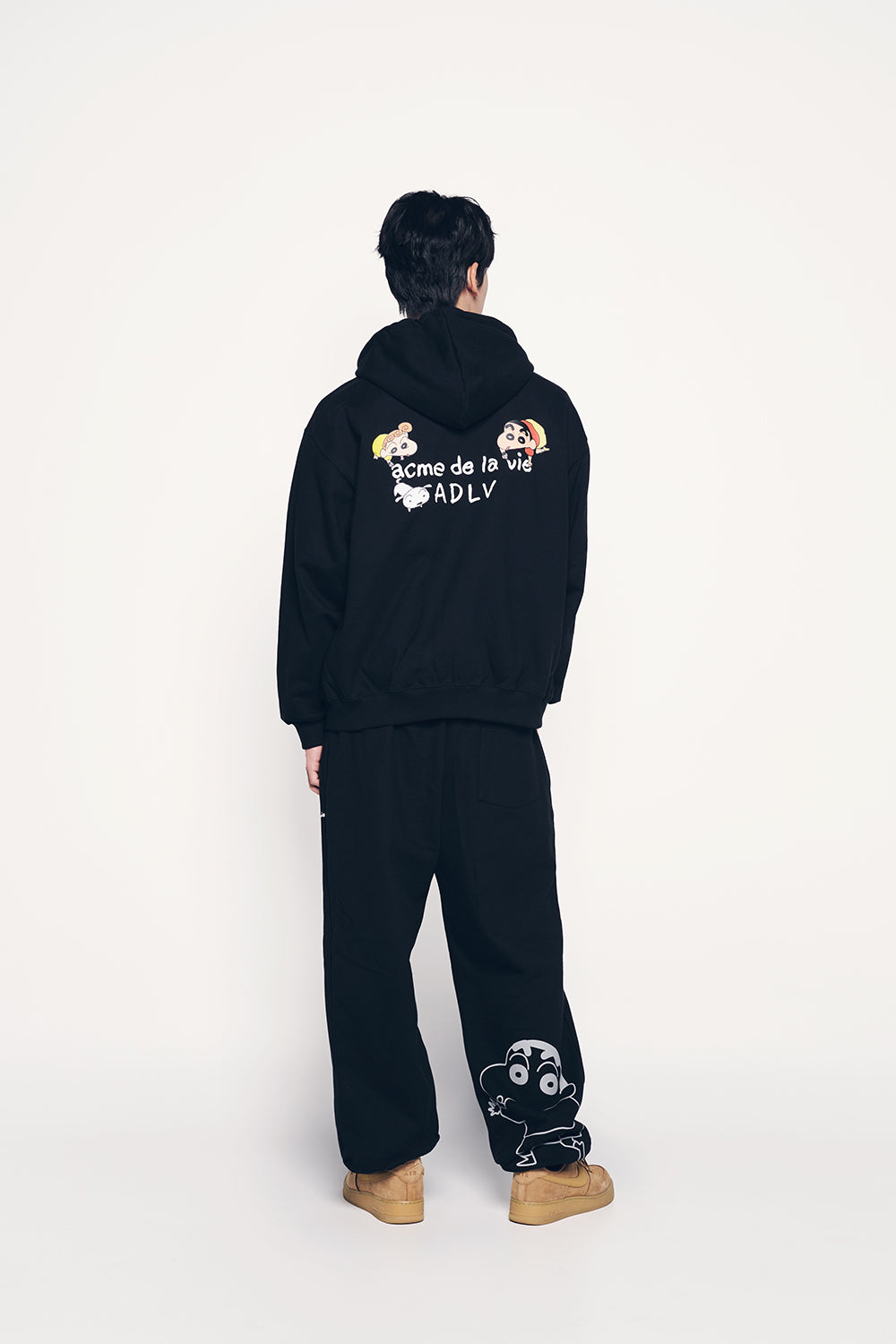 ADLV SHINCHAN BASIC LOGO HOODIE ZIP UP- BLACK (Instock)