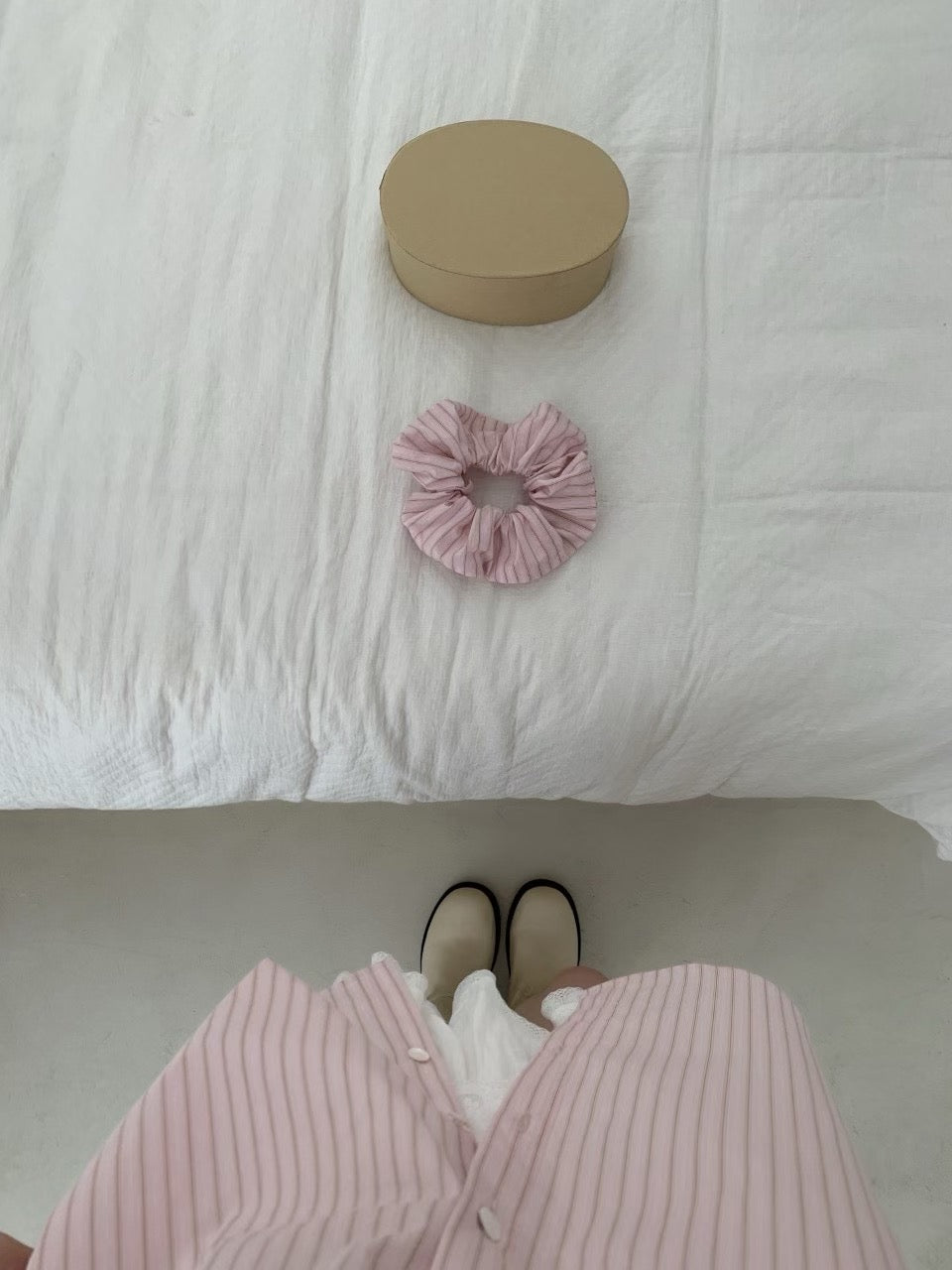 Kelly Designs Multiple Colors Shirt with Hair Tie (Instock)