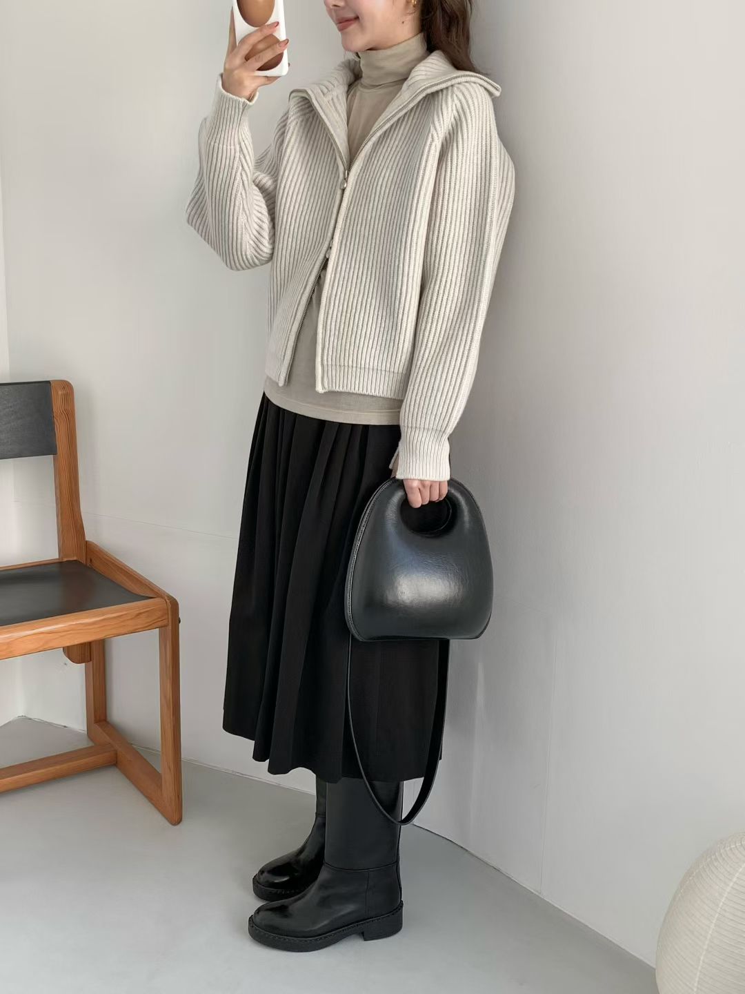 Korean APM Collection EGG PREMIUM CASHMERE SUPER FINE MERINO WOOL Zip Up Beige Cardigan (Instock)