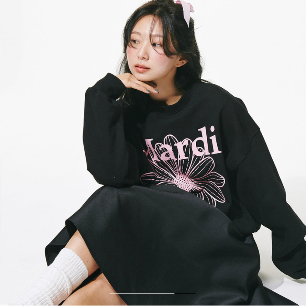 Mardi Mercredi BLACK PINK SWEATSHIRT FLOWERMARDI(Instock)
