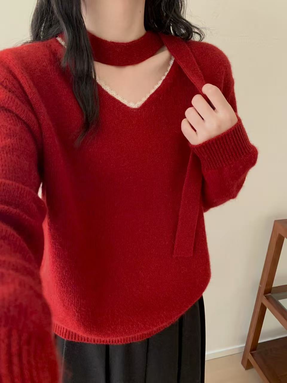 Kelly Designs V-Neck Wool Knit Sweater with Detachable Choker – Red (Instock)