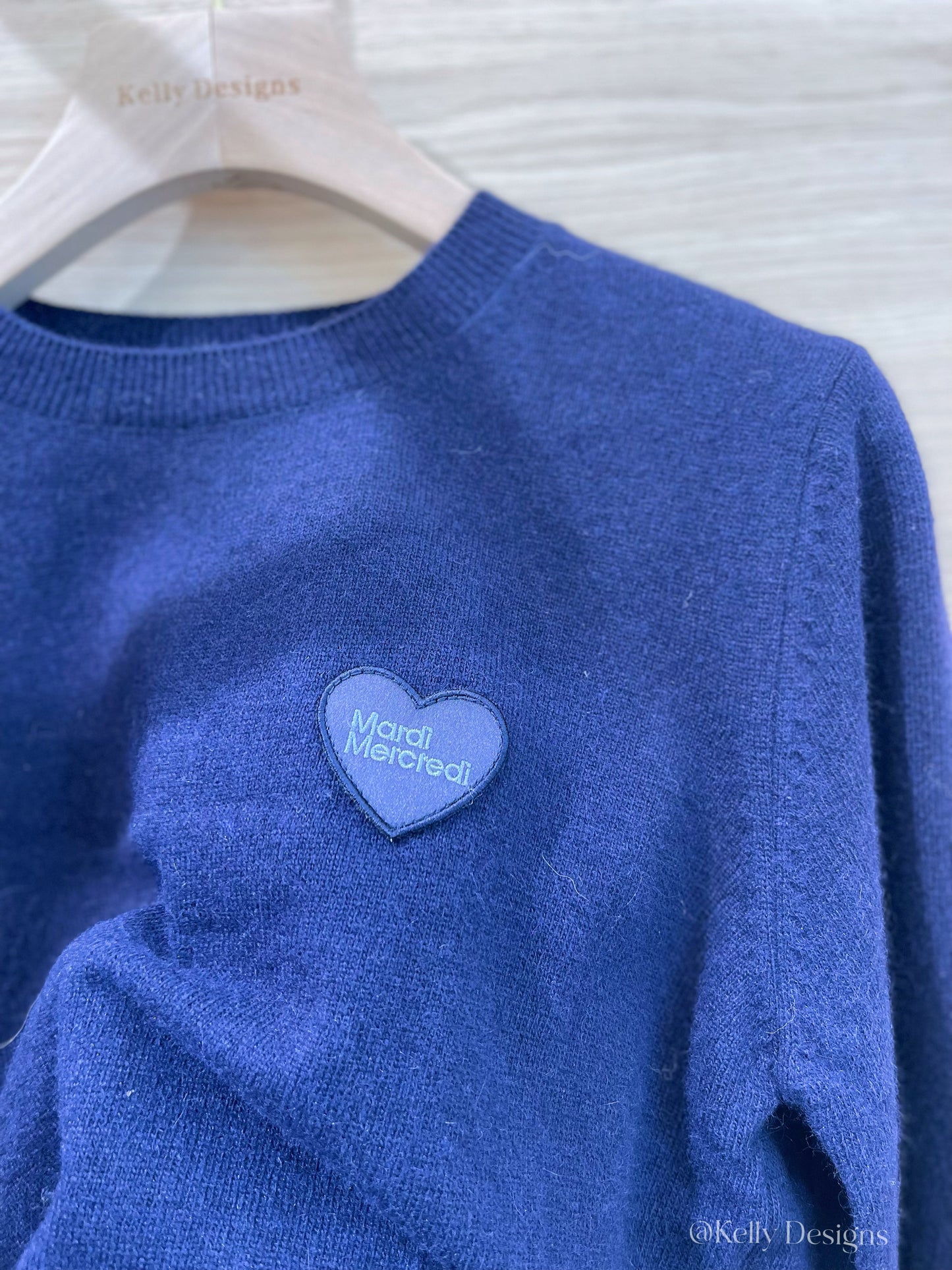 Mardi Mercredi Raccoon Blended Round Neck Heart Logo Navy(Instock)