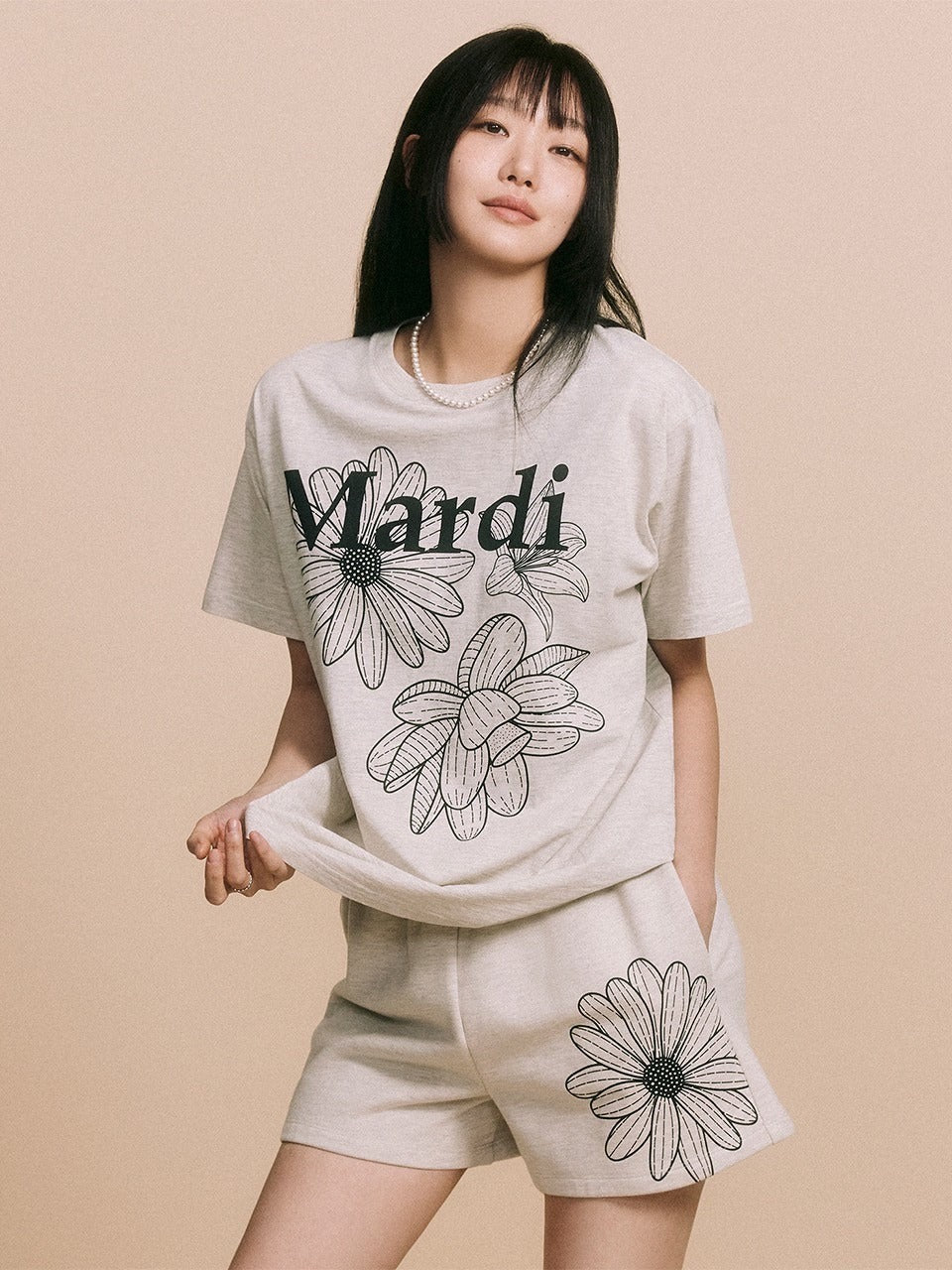 Mardi Mercredi TSHIRT TRIPLE FLOWER_Oatmeal Black(Preorder)