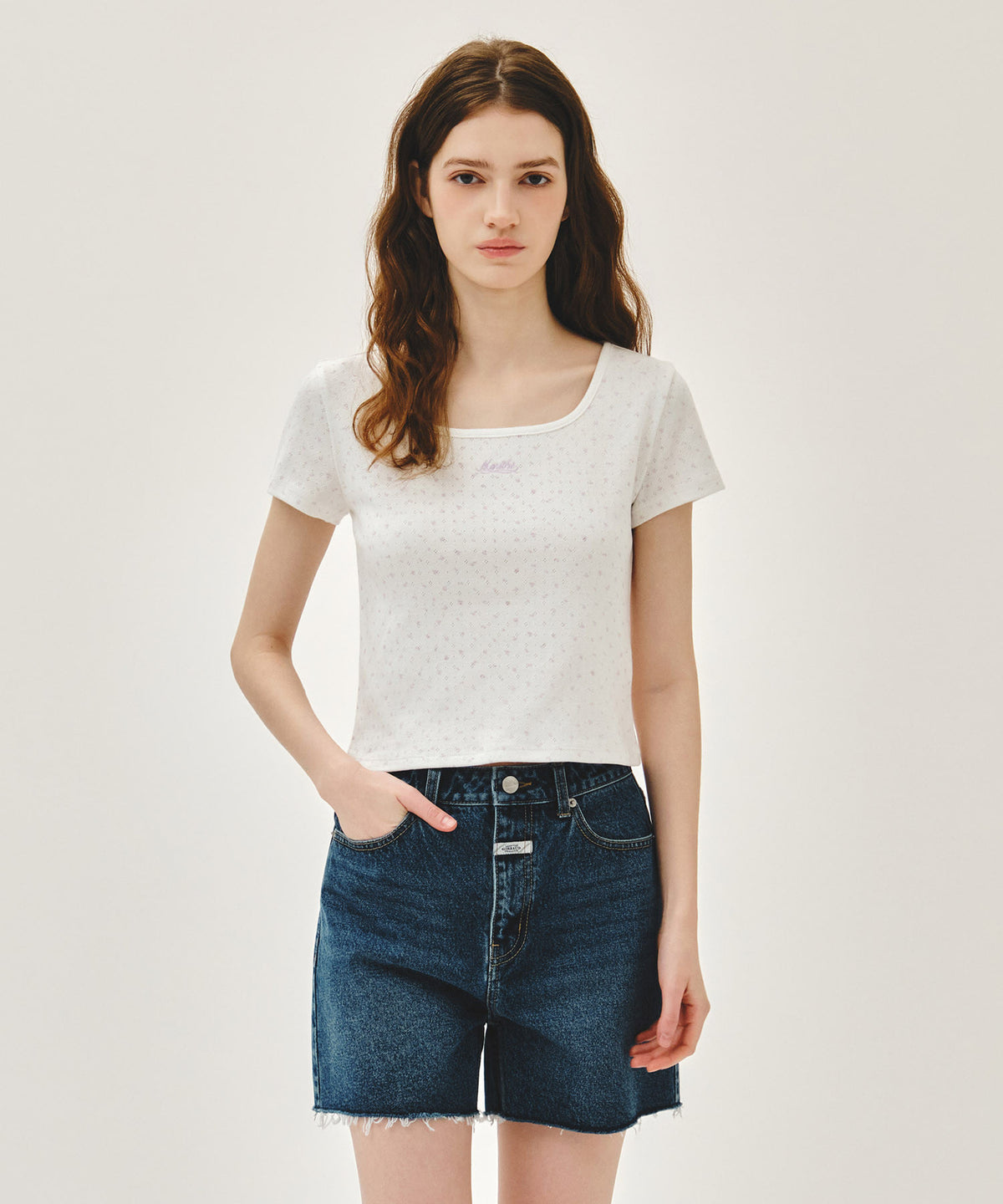 Marithe W FLOWER SLIM CROP TEE ivoire (En stock)