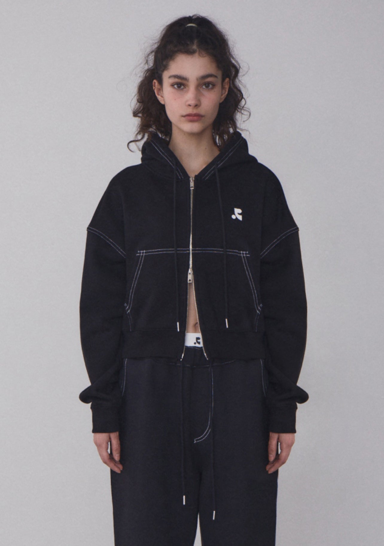 Rest&Recreation RR STITCH CROPPED HOOD ZIP-UP - BLACK(Instock)