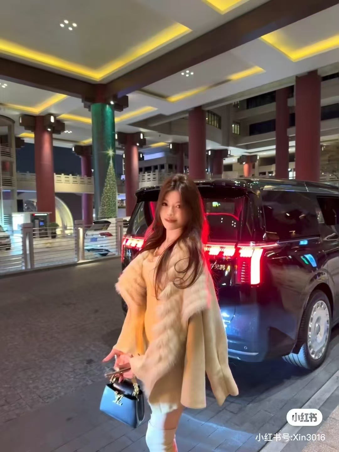 Kelly Designs Fox Fur Brown Jacket (Instock）