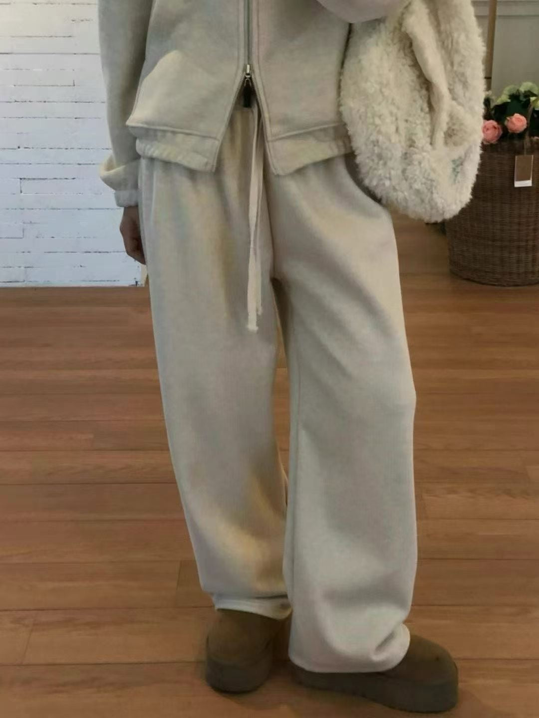 Korean APM Collection Fleece Pants - 4 Colors (Instock)