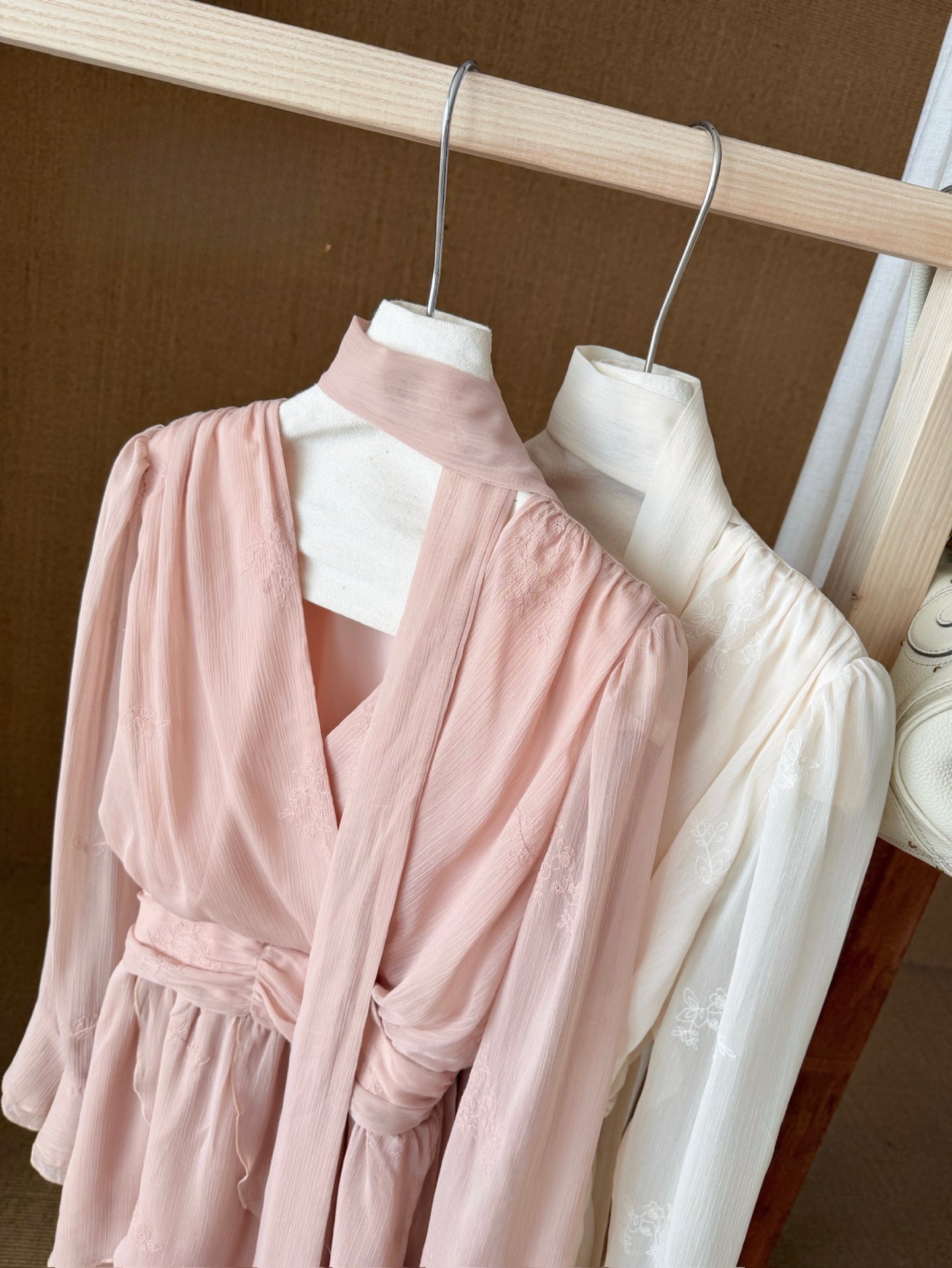 Kelly Designs 2 Colors Dress (Instock)