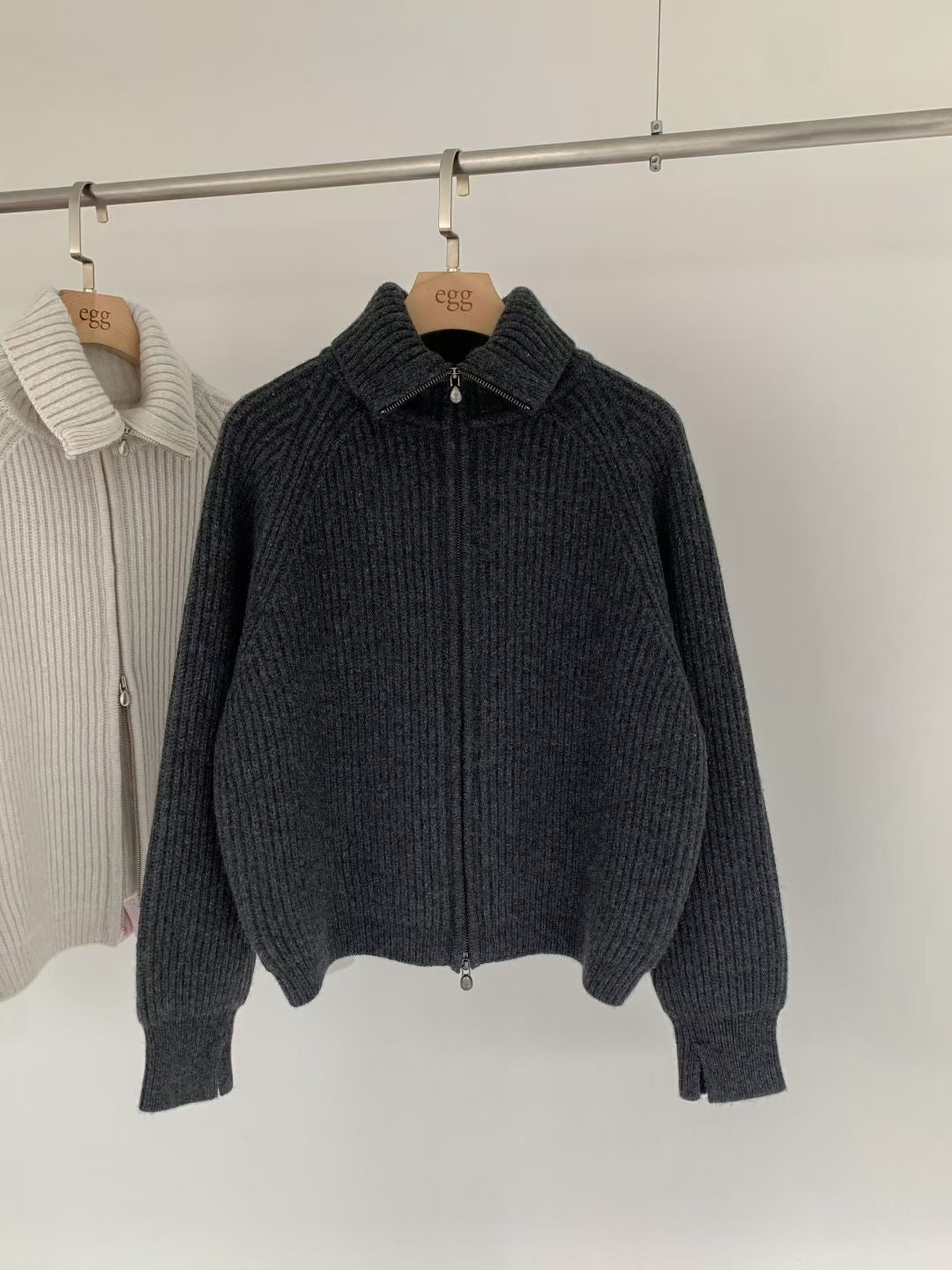 Korean APM Collection EGG PREMIUM CASHMERE SUPER FINE MERINO WOOL Zip Up Charcoal Cardigan (Instock)