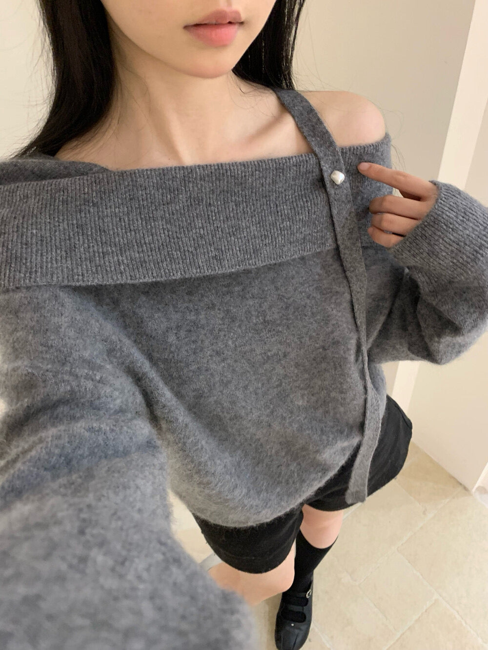Kelly Designs 95.8% Wool Asymmetric Off-Shoulder Knit Sweater (Instock)