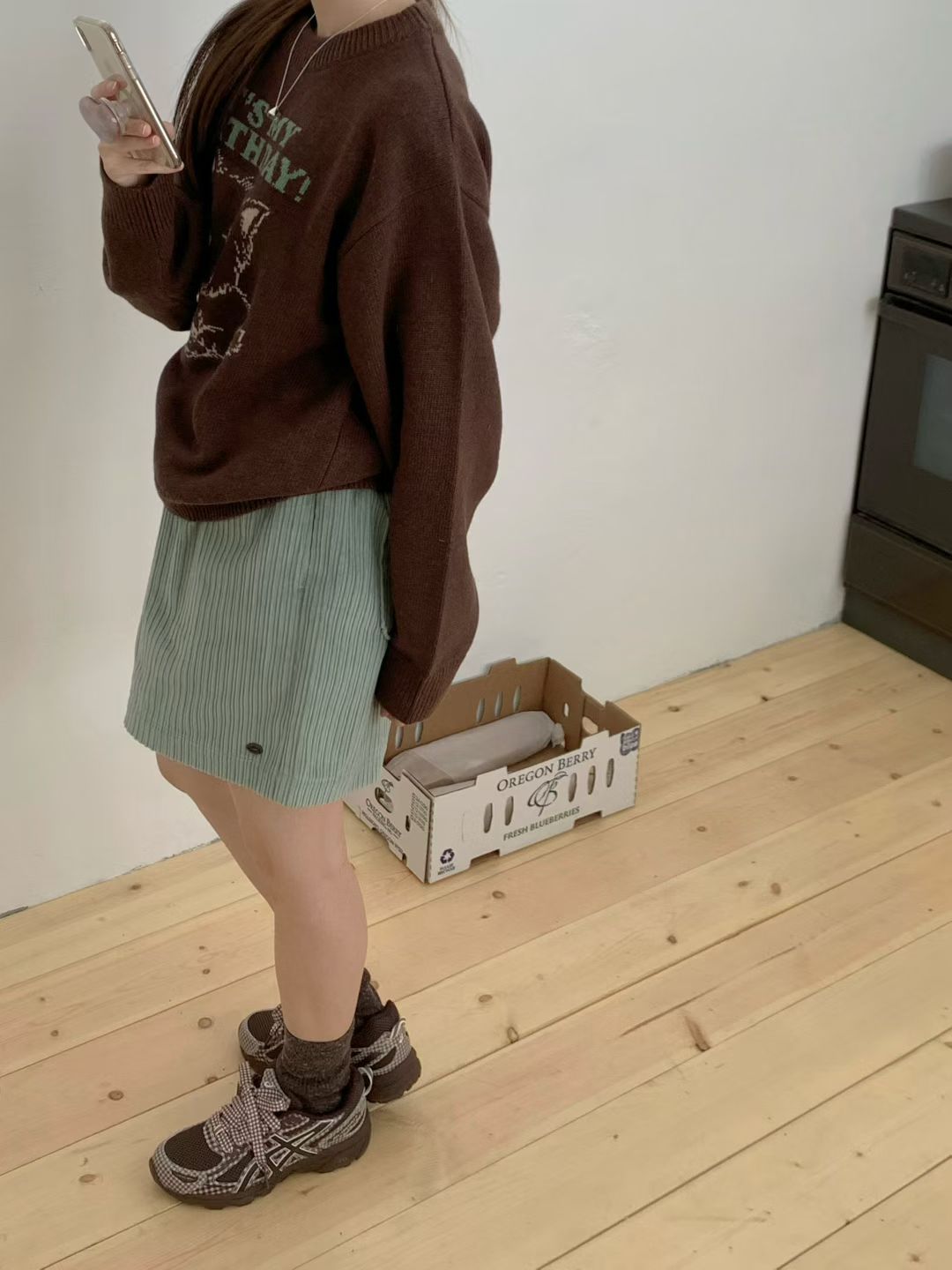 Korean APM Collection Three Colors Puppy Knit Sweater (Instock)