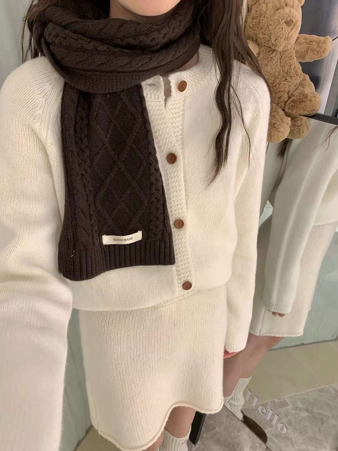 Kelly Designs Full wool hemp flower scarf (Instock)