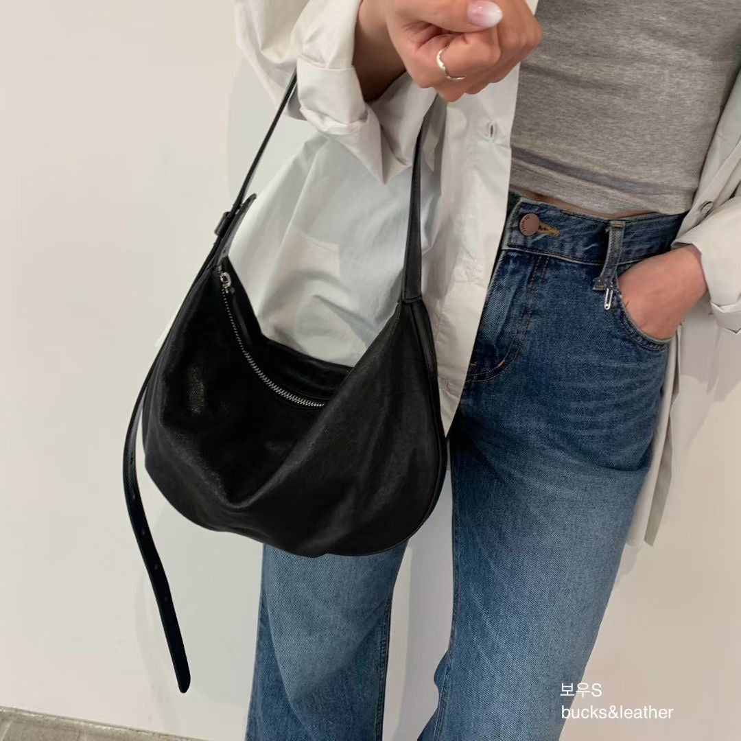 Korean APM Collection BUCKS&LEATHER Black Leather Bag (Preorder)
