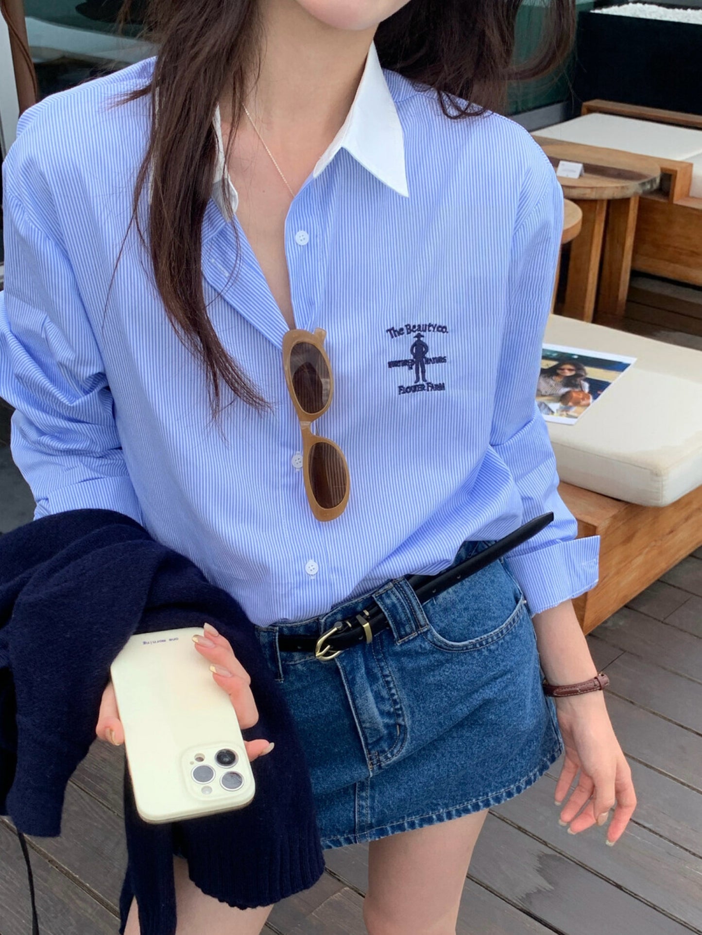 Kelly Designs Retro Contrast Collar Embroidered Oversized Shirt (Instock）