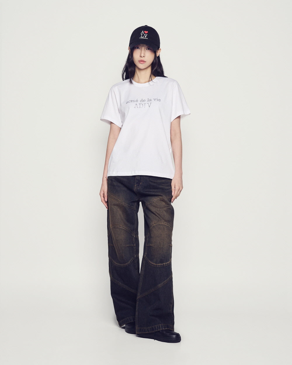 ADLV WOMAN CUBIC BASIC LOGO SHORT SLEEVE T-SHIRT (Instock)