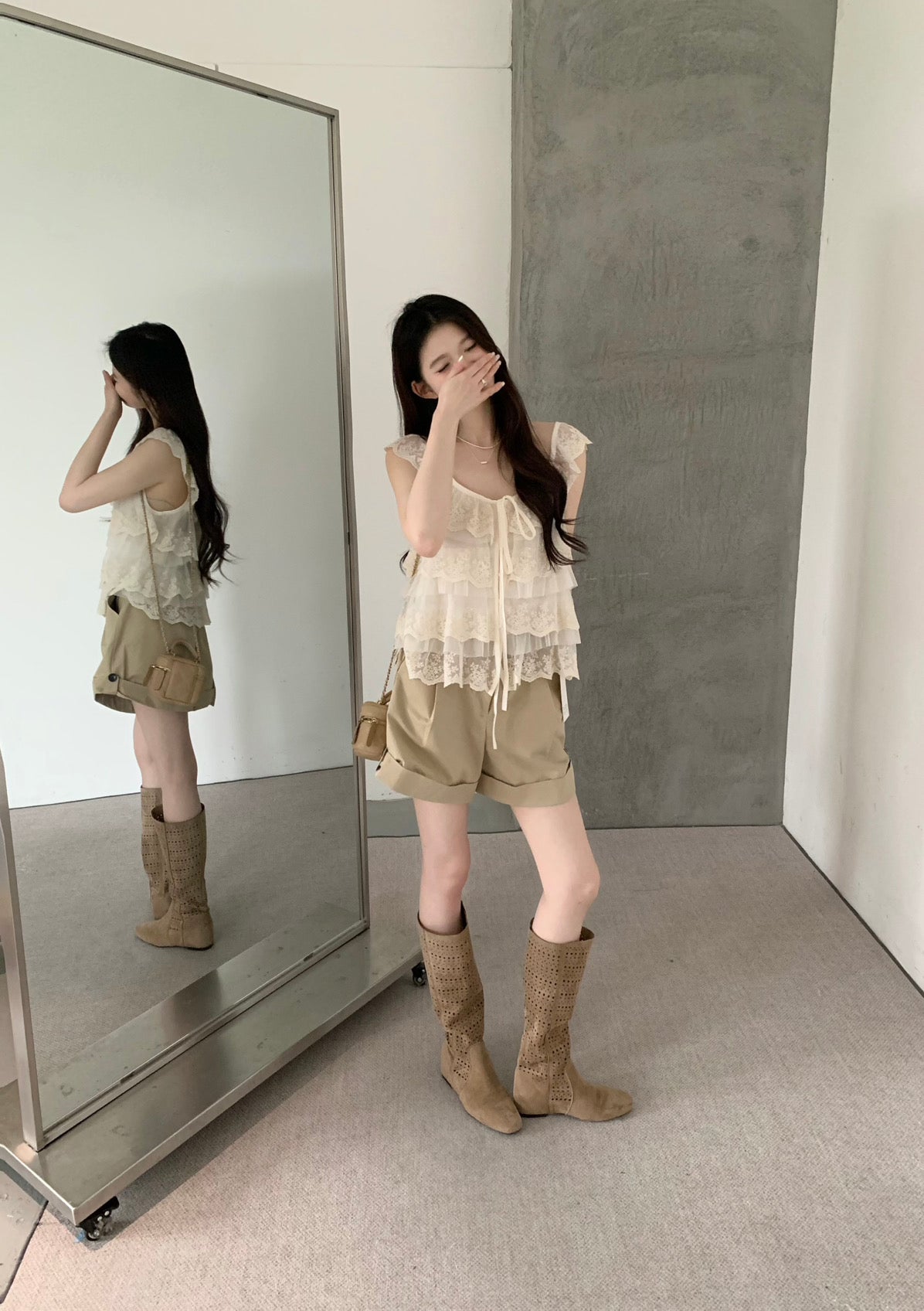 Kelly Designs Layer Beige Cami Top（Instock)