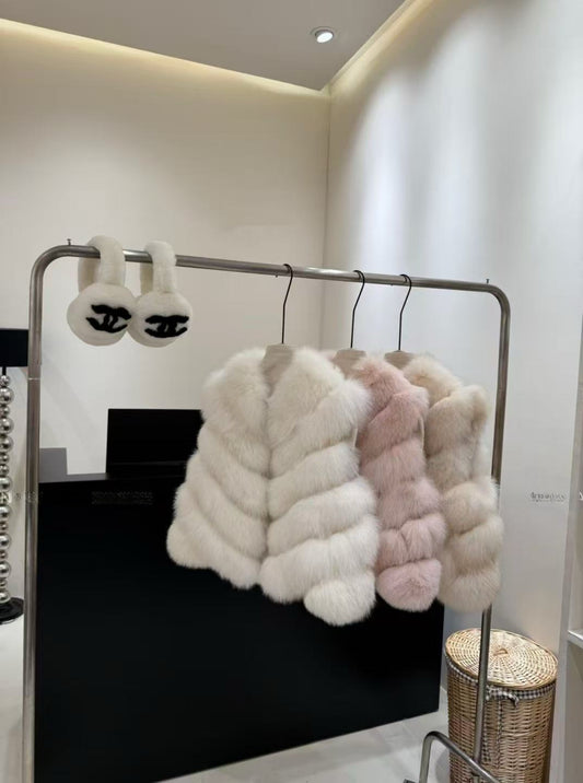 Kelly Designs Fox Fur White Vest (Instock)