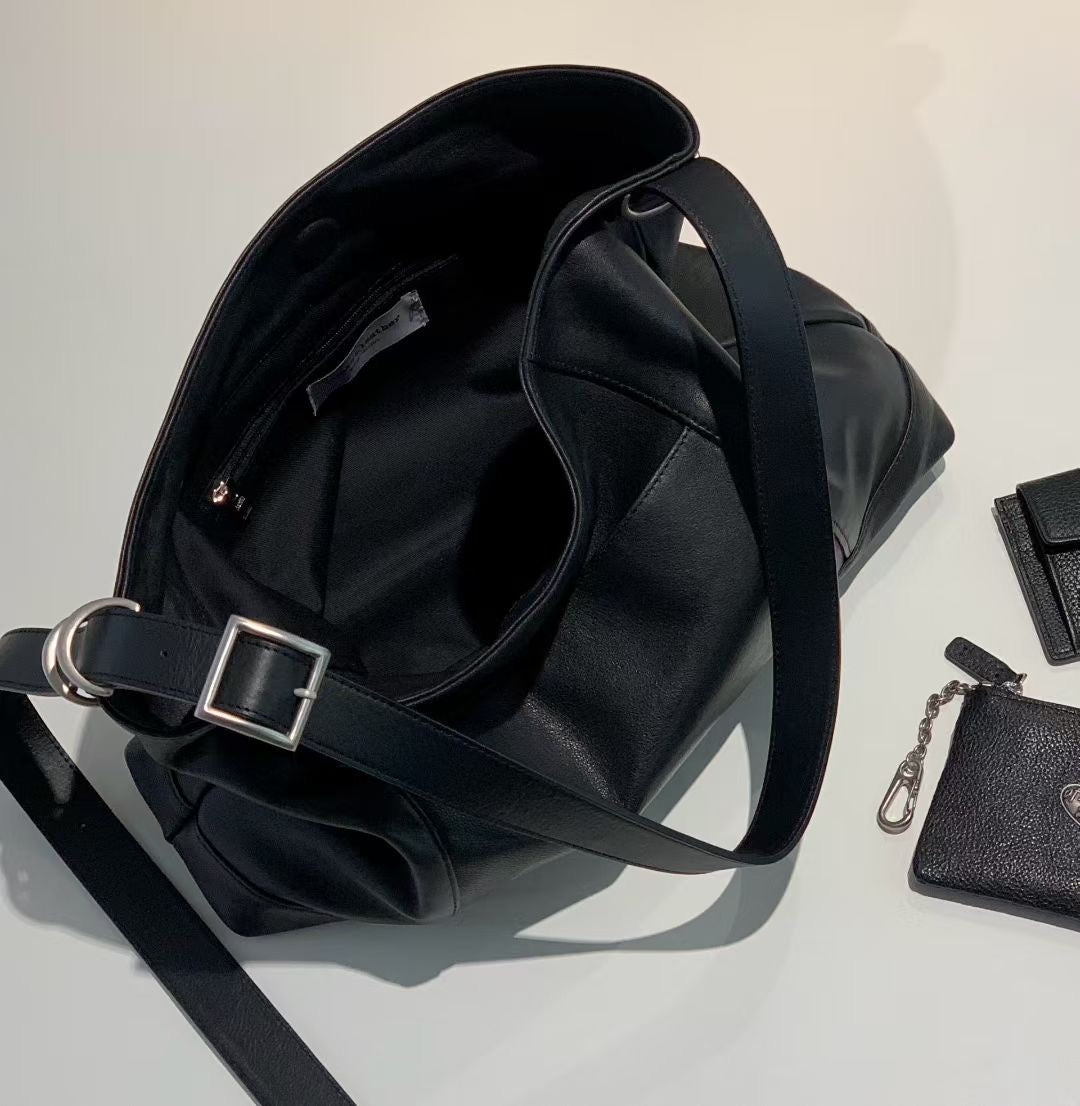 Korean APM Collection BUCKS&LEATHER Black Leather Bag (Preorder)