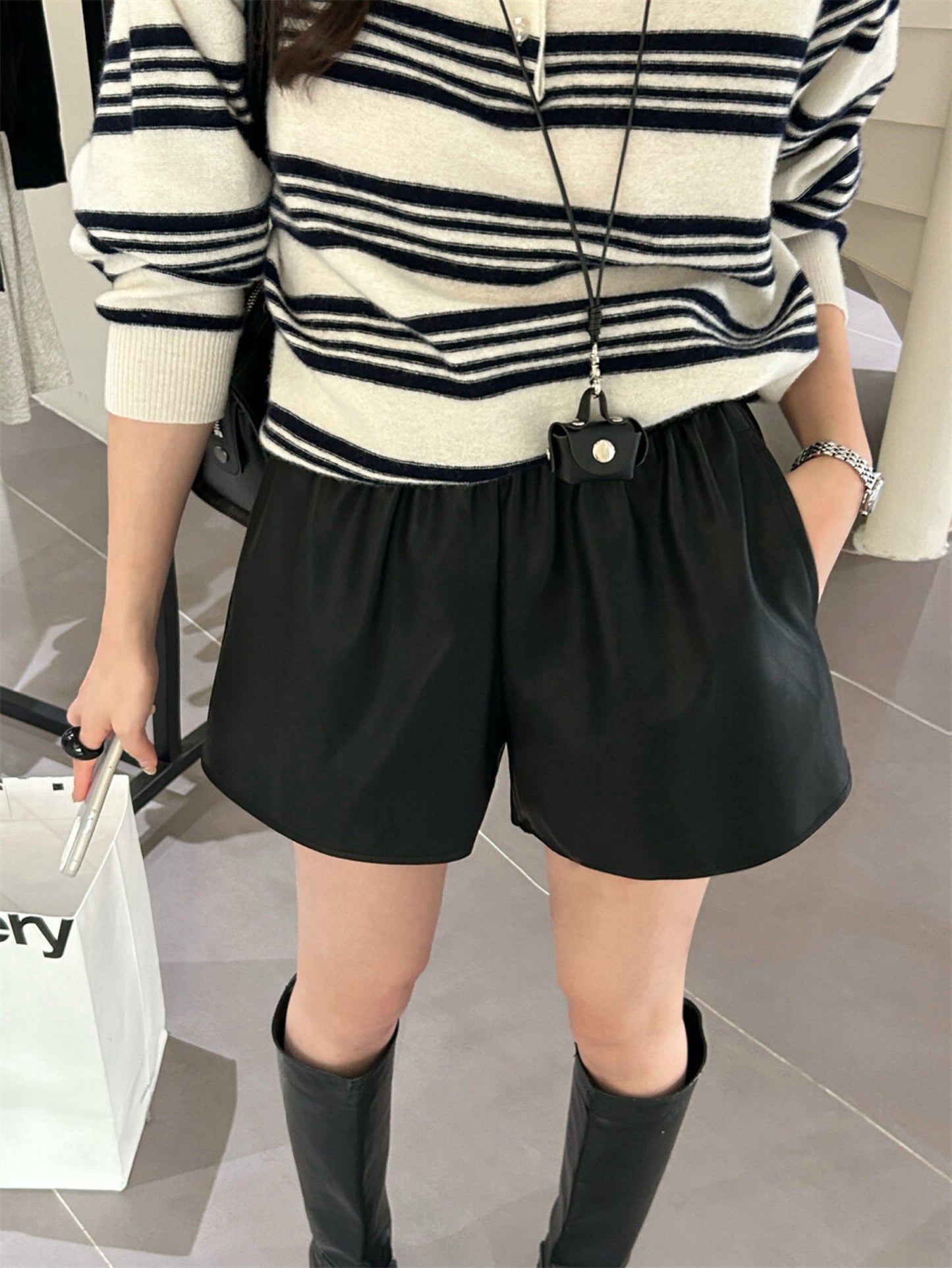 Kelly Designs Trendy 3-Color PU Leather Slim Fit Shorts (Instock)