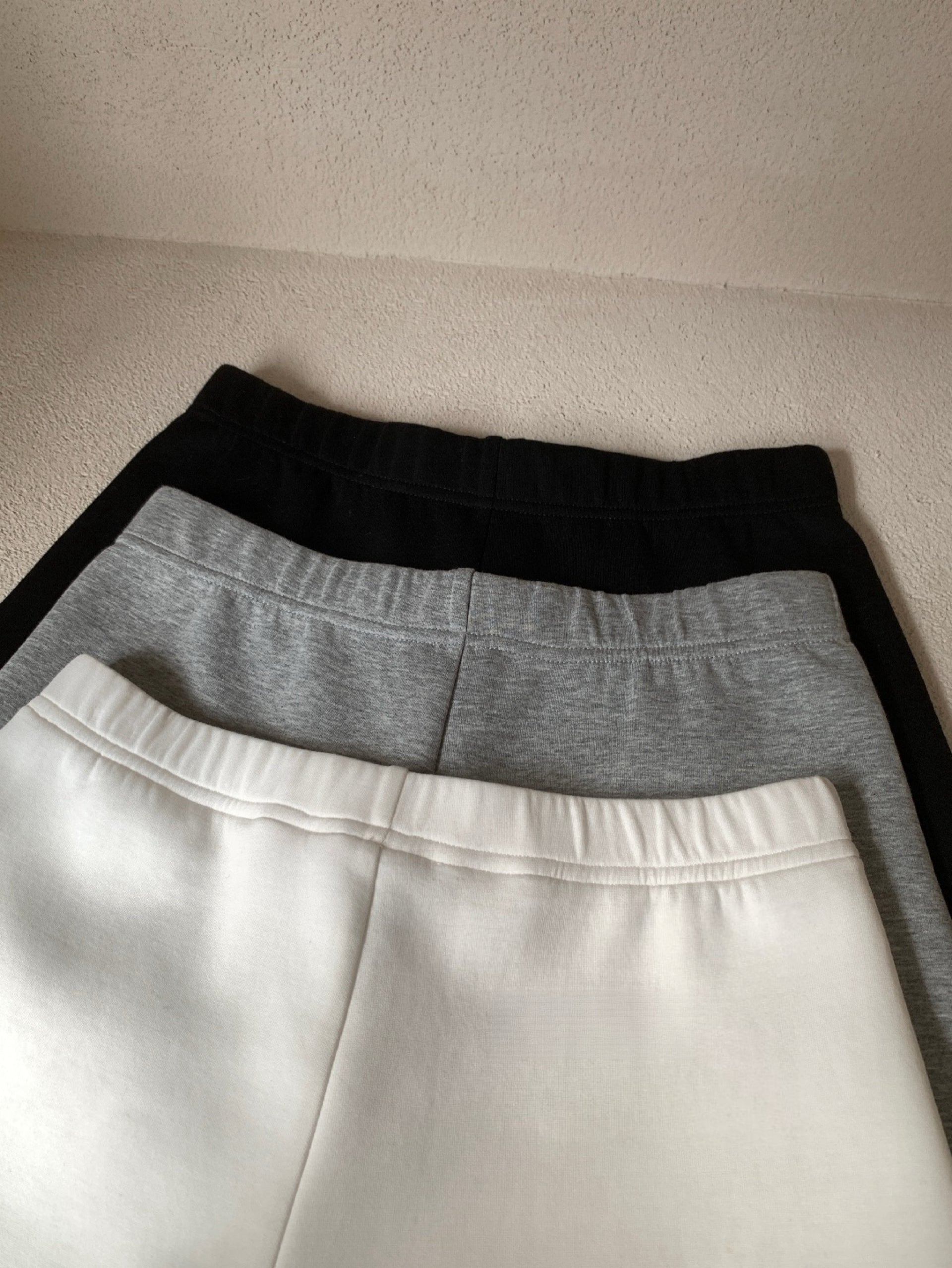 Kelly Designs Minimal Elastic Waist Shorts-3 Colors (Instock)