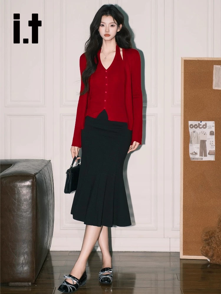 Kelly Designs 2-Piece Knit Set – Halter Knit Tank & Long-Sleeve Cardigan (Instock)