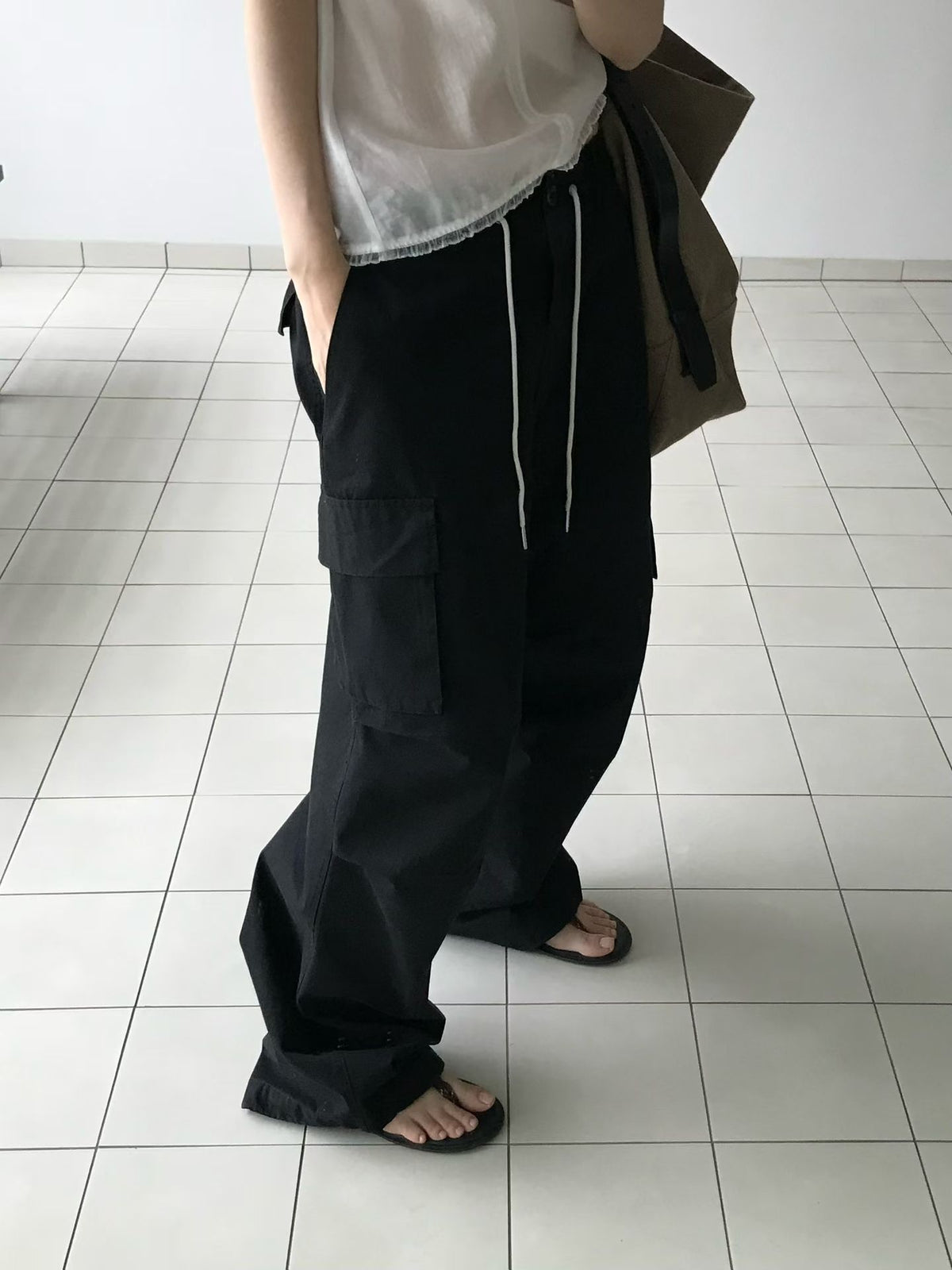 Korean Multi-Pocket Cargo Wide-Leg Black Pants (Instock)