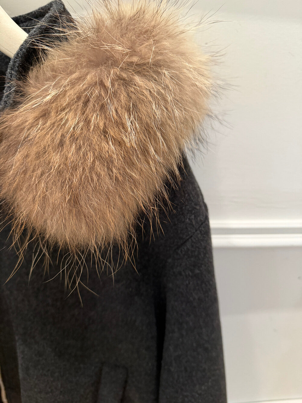 Kelly Designs Minimal Wool-Blend Short Goose Jacket with Detachable Raccoon Fur Collar (Instock)