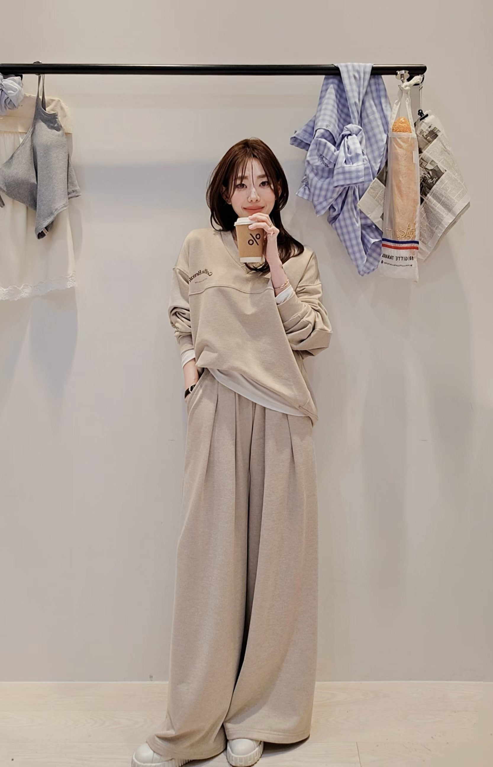 Korean Coffee Break V-Neck Sweatshirt (Instock)