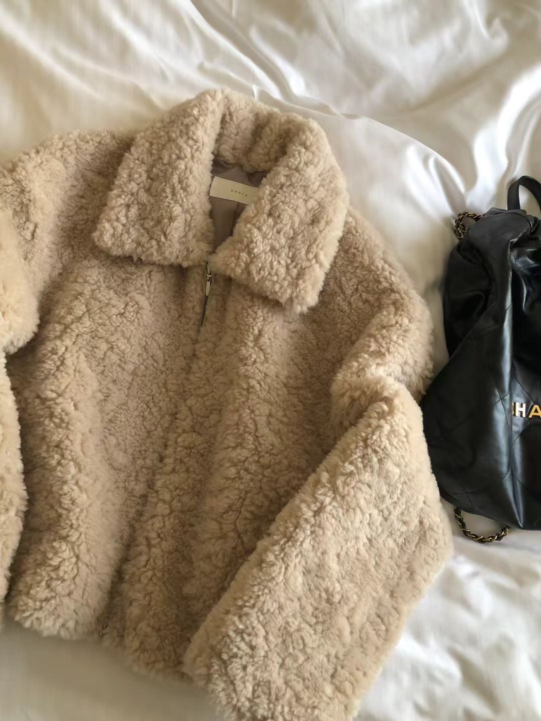 Korean APM Collection Ounce Faux Fur Zip Up Jacket (Preorder)