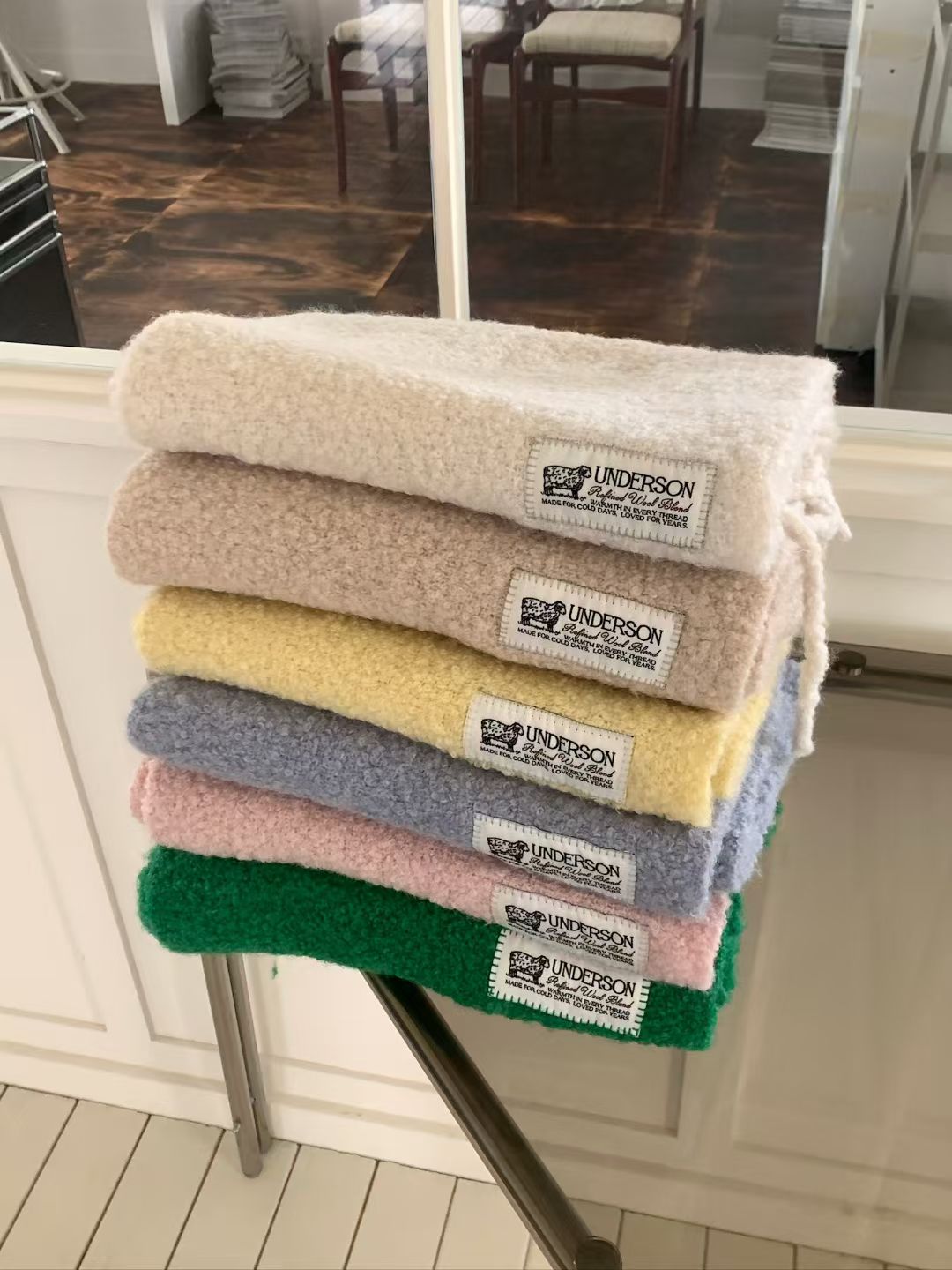 Korean APM Collection Underson Scarf (Instock)