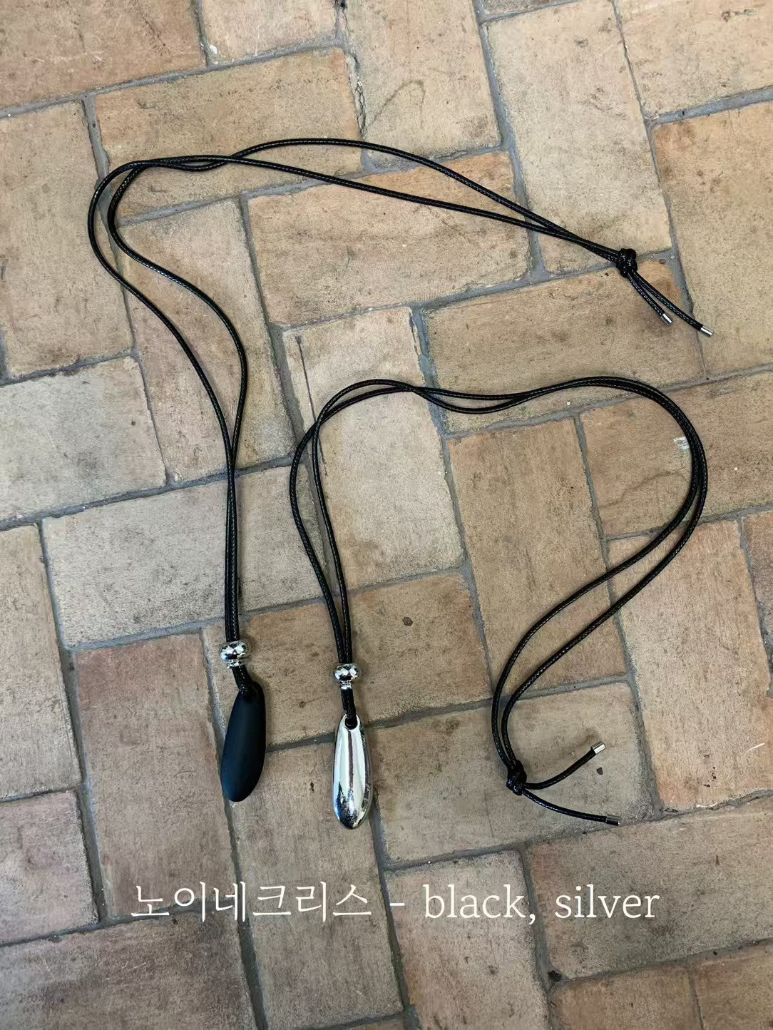 Korean Minimal Drop Pendant Cord Necklace (Instock)