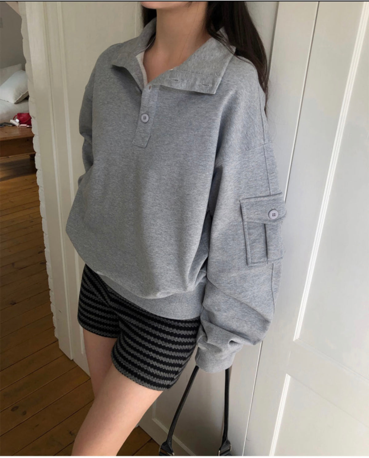 Korean Collection Loose-Fit High-Neck Sweatshirt (Instock)